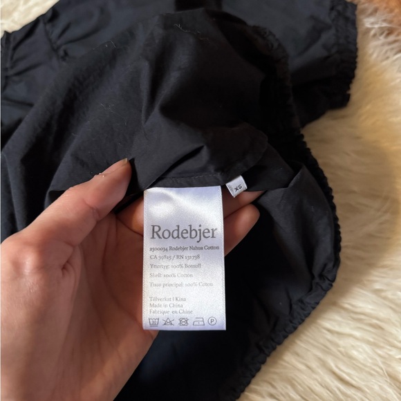 Rodebjer Women’s Puff Sleeve Cotton Blouse Black - Picture 7 of 7